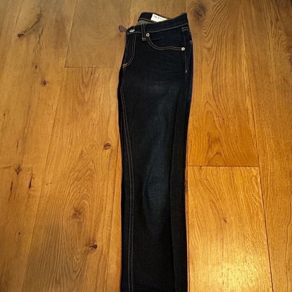 Rag & Bone dark wash skinny jeans. - Picture 5 of 7